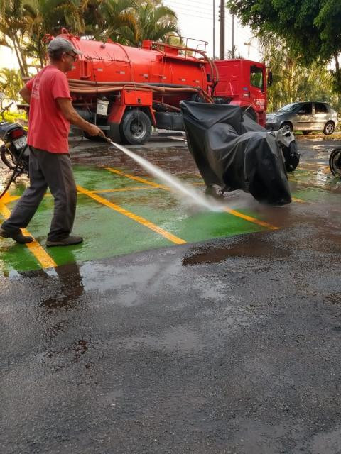 Desentupidora e limpa fossa em Cotia